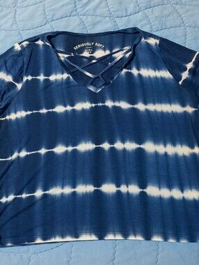Navy and White Criss Cross V Neck Short T Shirt
